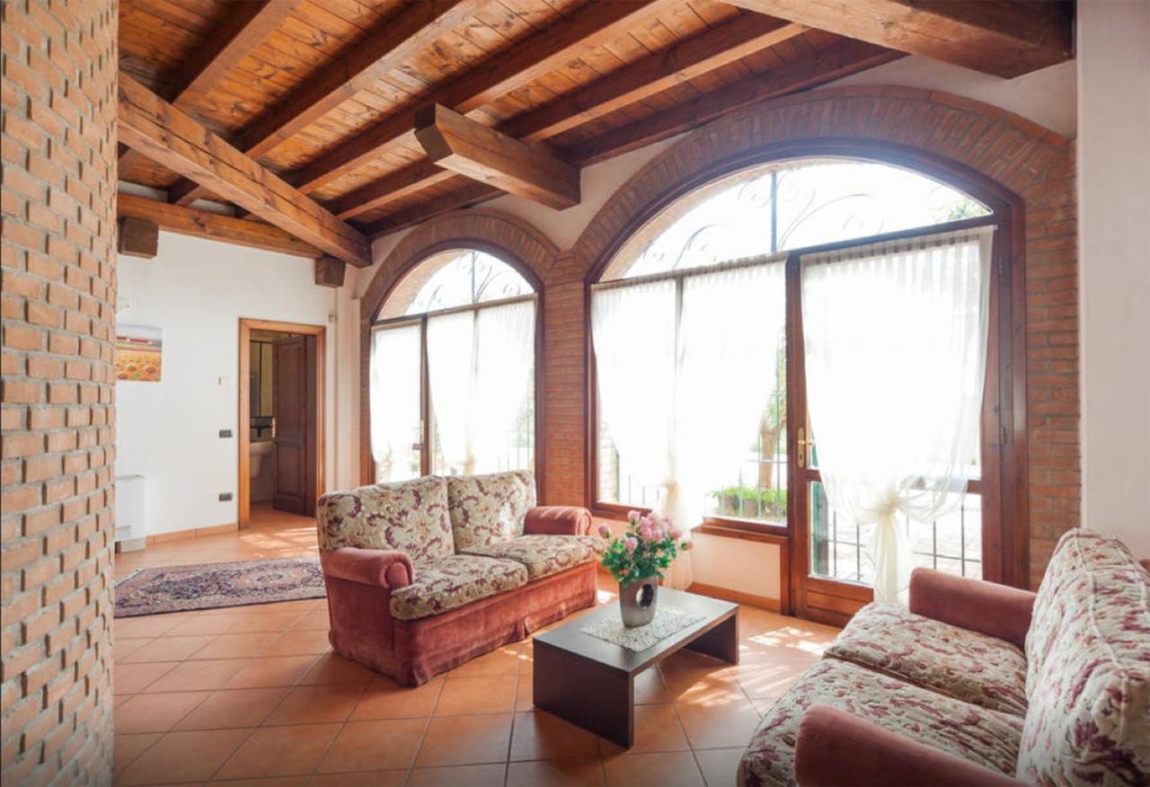 Cascina Tabachera X10 Country House Sirmione Garda Lake Pozzolengo Camera foto